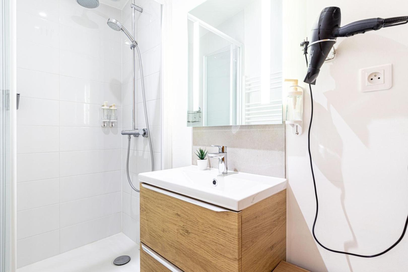 Guestready - Serene Stay Near Champ De Mars Paris Ngoại thất bức ảnh